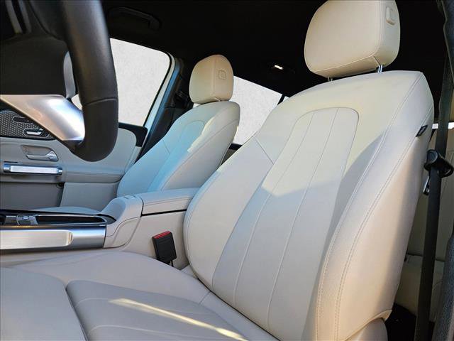 Certified 2025 Mercedes-Benz GLB 250 image 10
