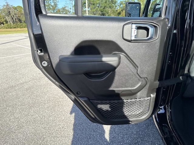 New 2026 Jeep Gladiator Sport image 9