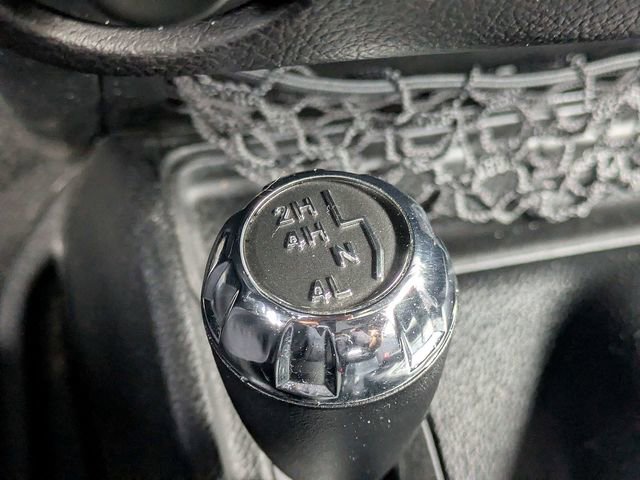 Used 2012 Jeep Wrangler Unlimited Sport AWD/4WD image 23