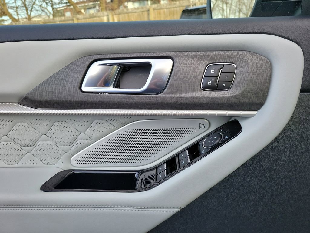 New 2026 Ford Explorer Platinum w/ LUX Leather Package image 18
