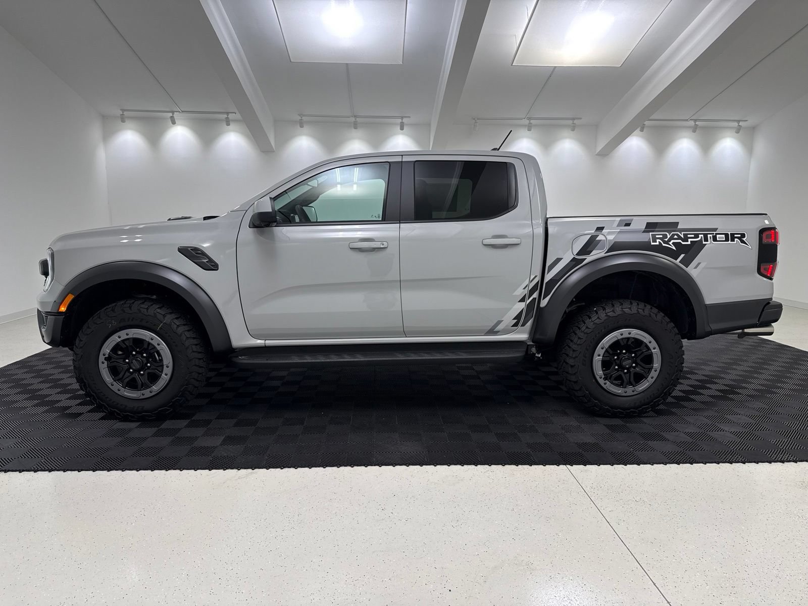 New 2026 Ford Ranger Raptor AWD/4WD image 4