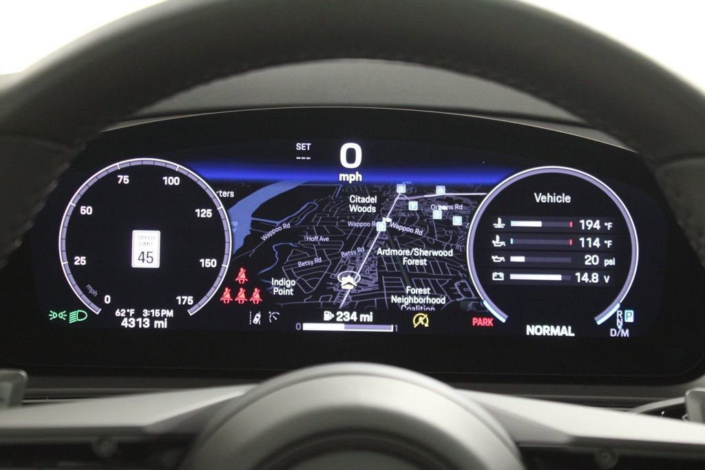 Certified 2025 Porsche Cayenne Coupe image 23