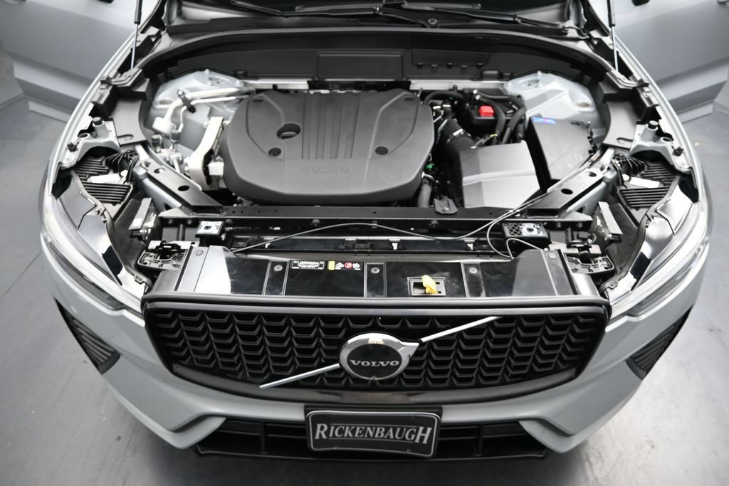 Used 2024 Volvo XC60 B5 Ultimate w/ Protection Package Premier AWD/4WD image 23