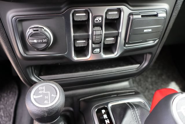 New 2026 Jeep Gladiator Sport AWD/4WD image 28