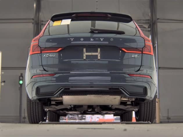 Used 2026 Volvo XC60 B5 Plus AWD/4WD image 7