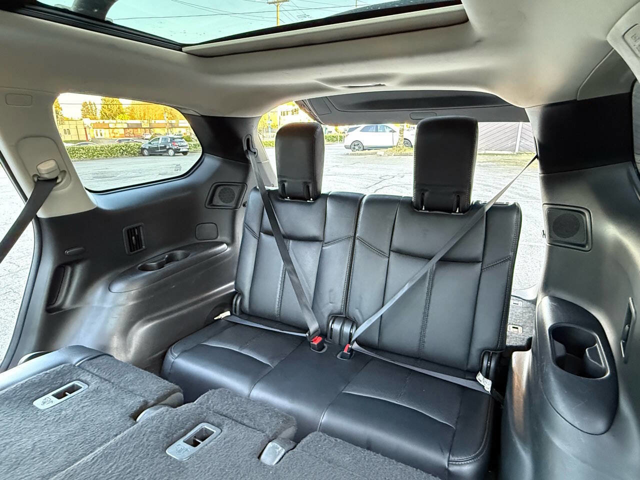 Used 2015 Nissan Pathfinder Platinum w/ Cargo Package AWD/4WD image 11