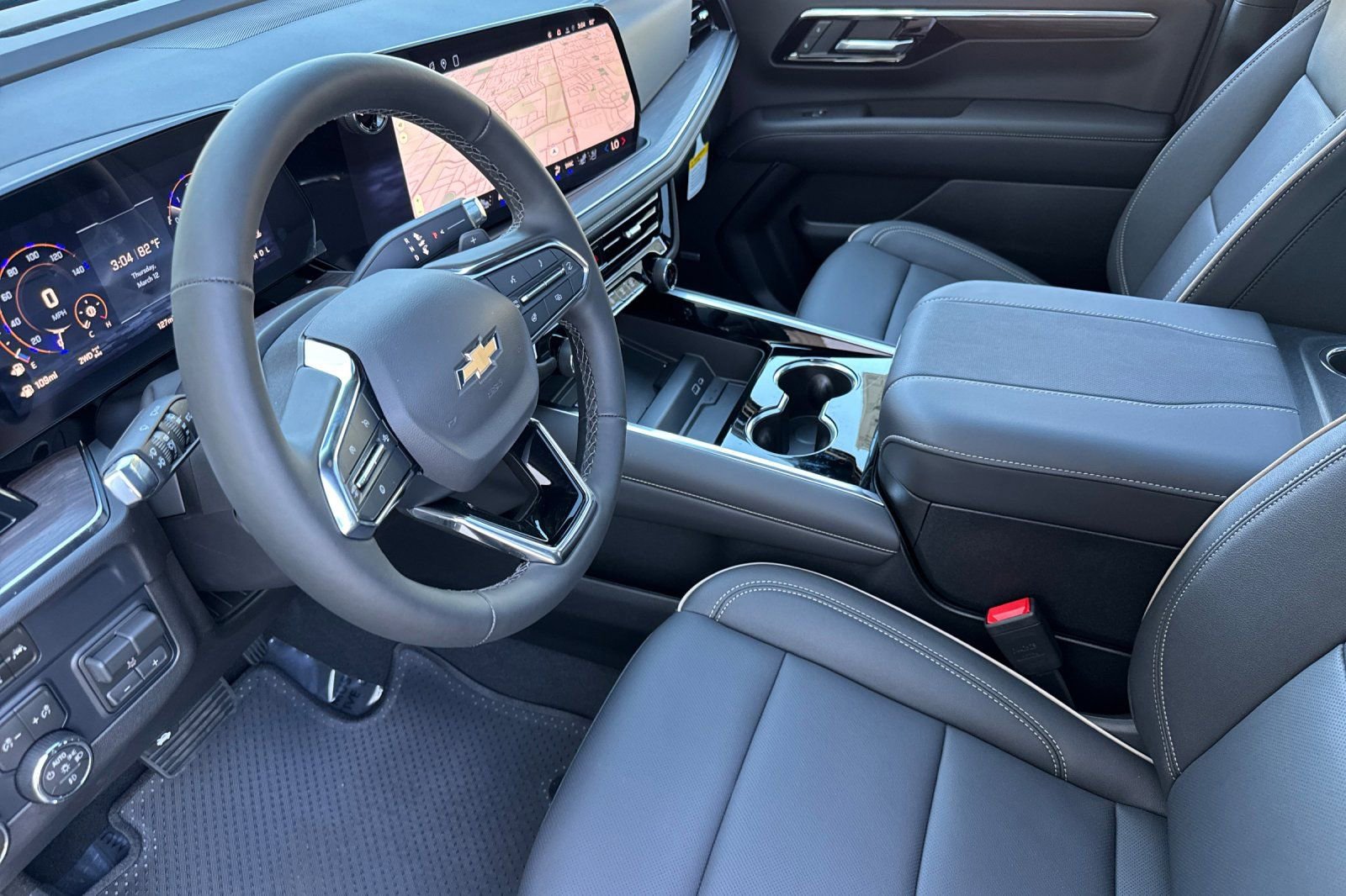 New 2026 Chevrolet Tahoe Premier w/ Sun And Tow Package AWD/4WD image 9