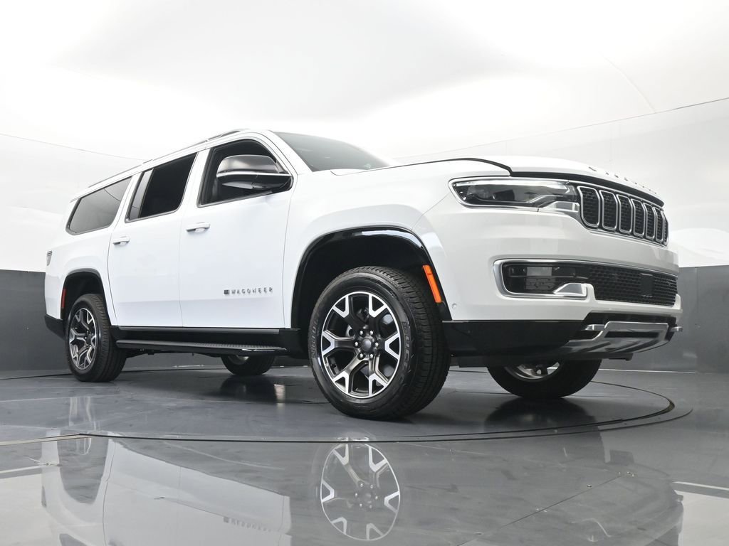 Used 2023 Jeep Wagoneer L Series III w/ Preferred Equipment Group image 67