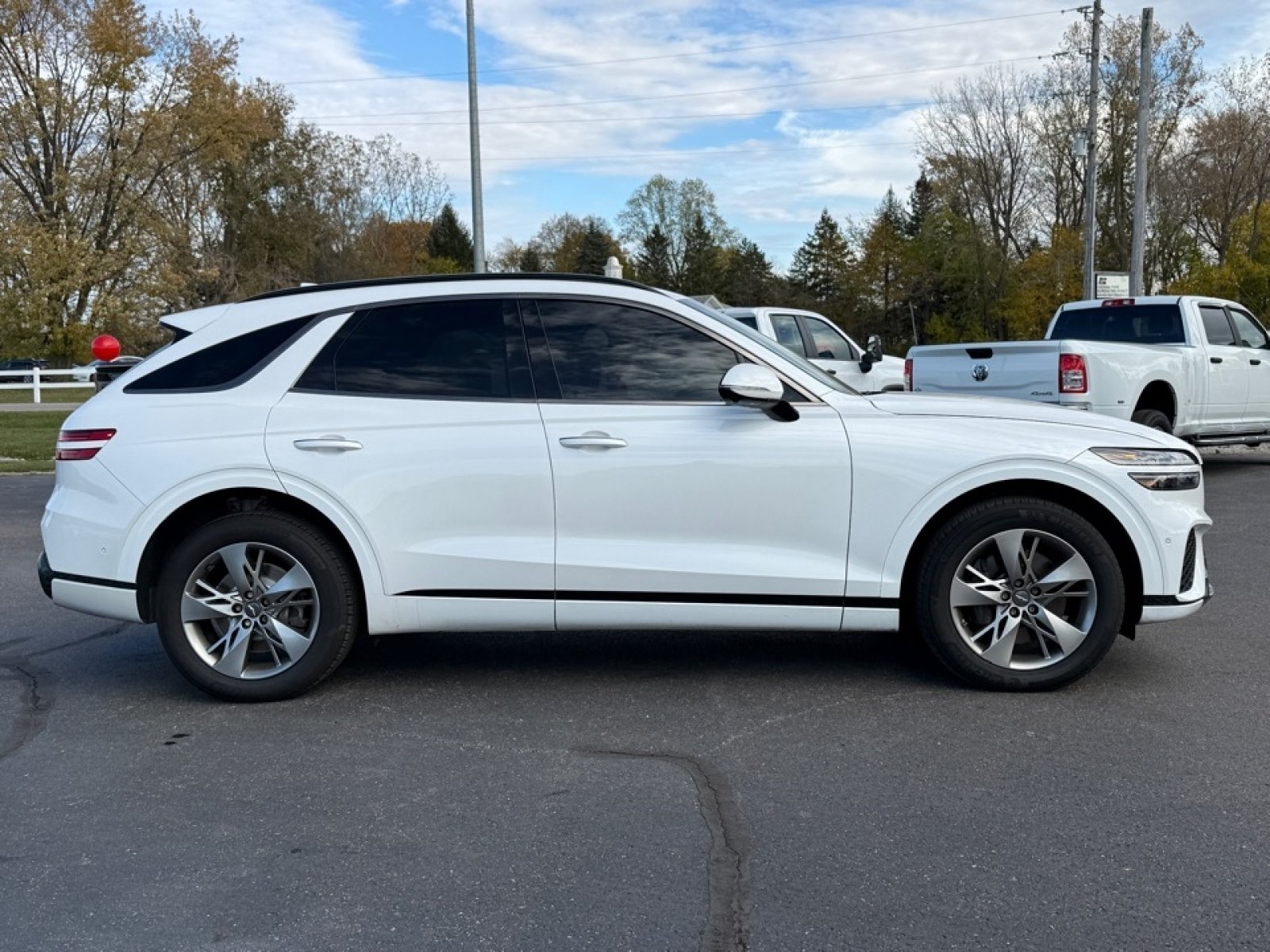 Used 2022 Genesis GV70 3.5T Sport w/ Sport Advanced Package AWD/4WD image 9