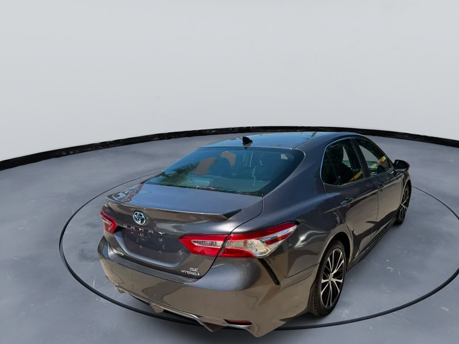 Used 2020 Toyota Camry SE FWD image 3