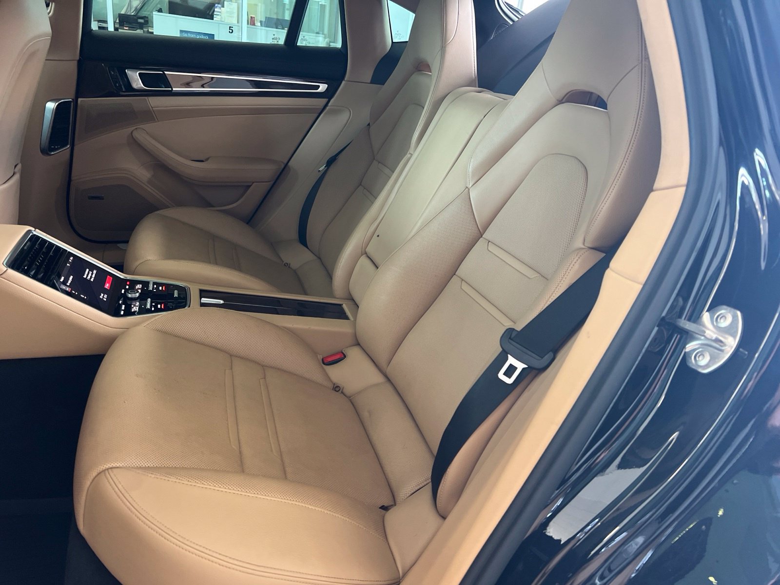 Used 2018 Porsche Panamera 4S AWD/4WD image 34