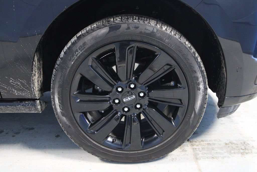 Used 2024 Lincoln Navigator L Reserve AWD/4WD image 36
