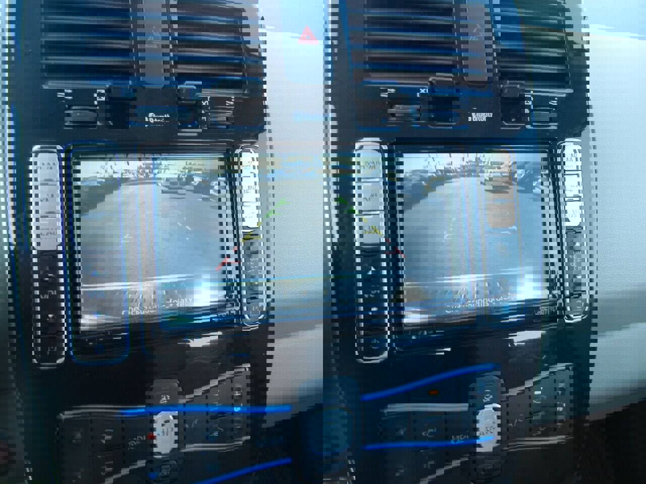 Used 2012 Nissan Leaf SL w/ Protection Pkg image 64