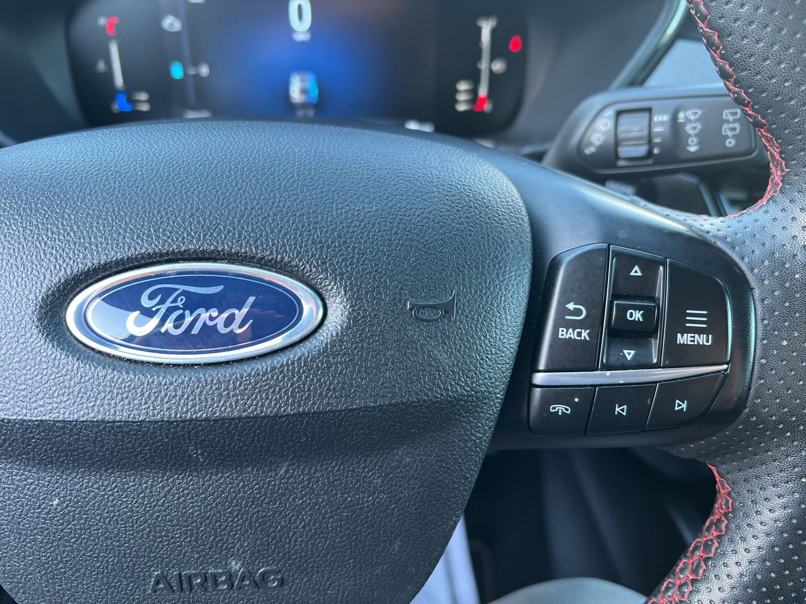 Used 2023 Ford Escape ST-Line Select image 22