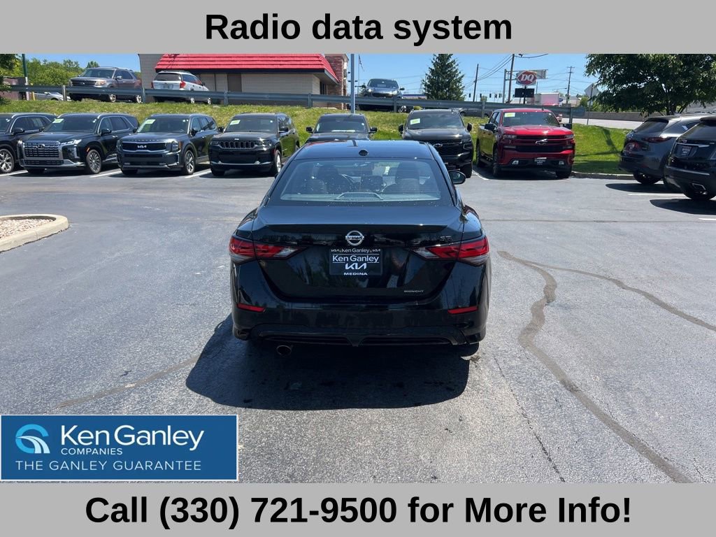 Used 2022 Nissan Sentra SR w/ Midnight Edition FWD image 12