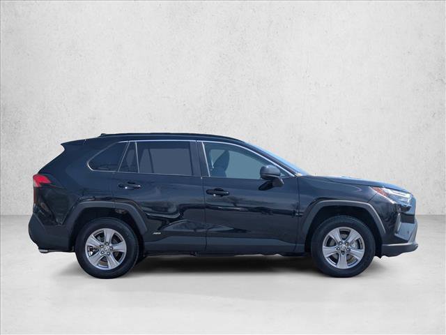 Used 2025 Toyota RAV4 LE AWD/4WD image 4
