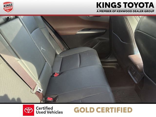 Used 2021 Toyota Venza XLE w/ Softex Package AWD/4WD image 11