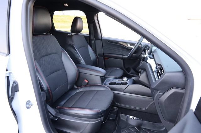 Certified 2023 Ford Escape ST-Line w/ Equipment Group 301A FWD image 27
