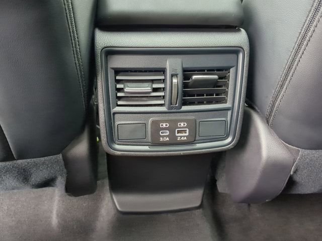 Certified 2026 Subaru Forester Premium AWD/4WD image 33