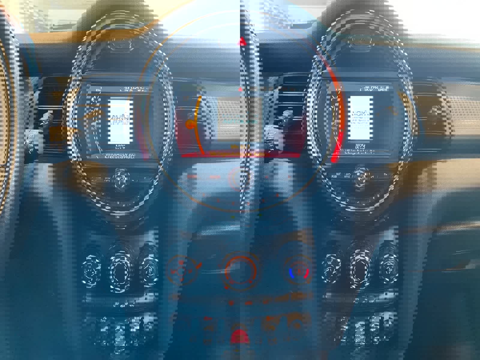 Used 2019 MINI Cooper 2-Door Hardtop image 12