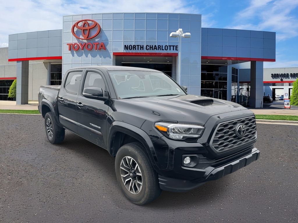 Used 2022 Toyota Tacoma TRD Sport image 3