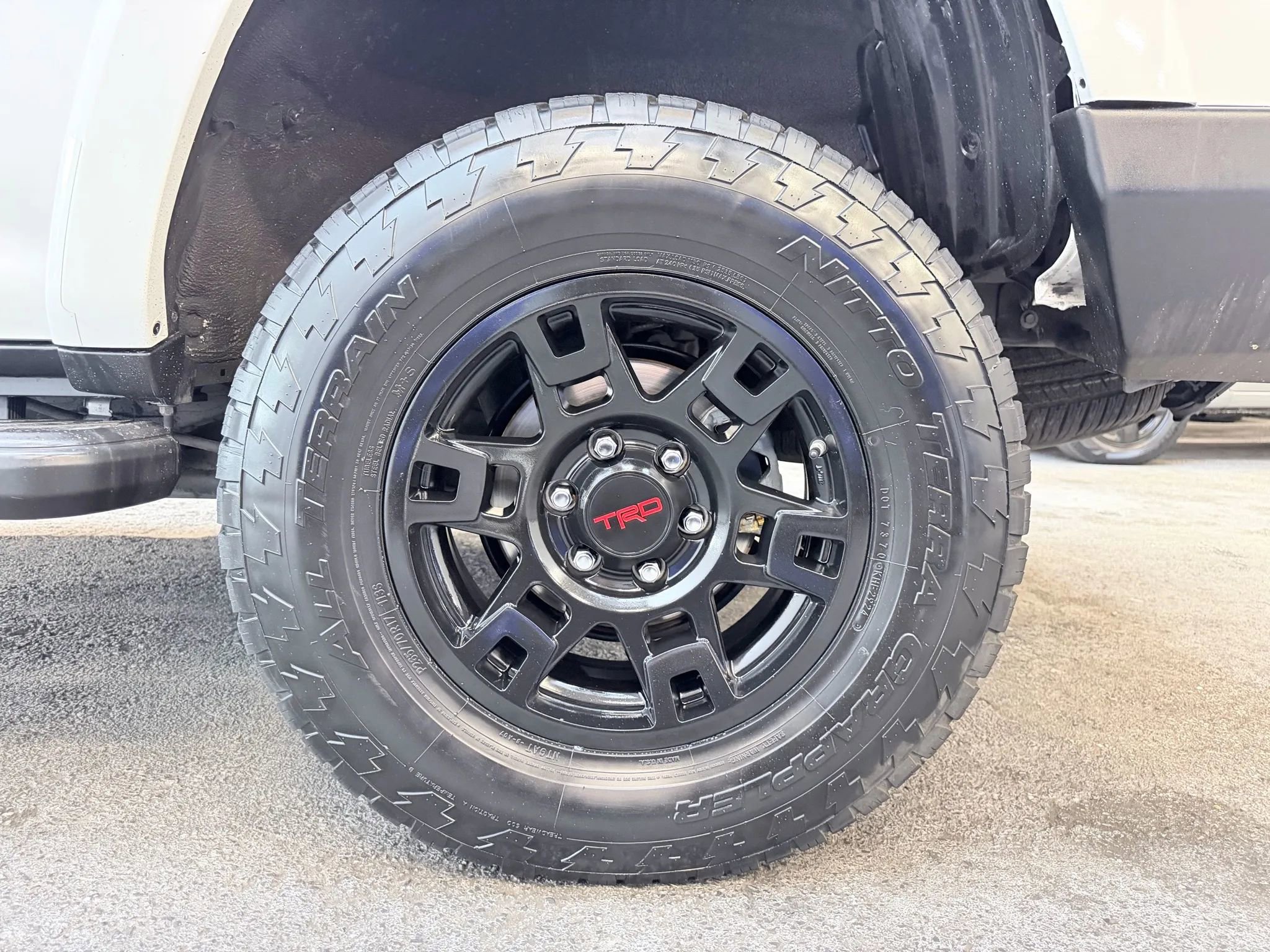 Used 2015 Toyota 4Runner SR5 image 9