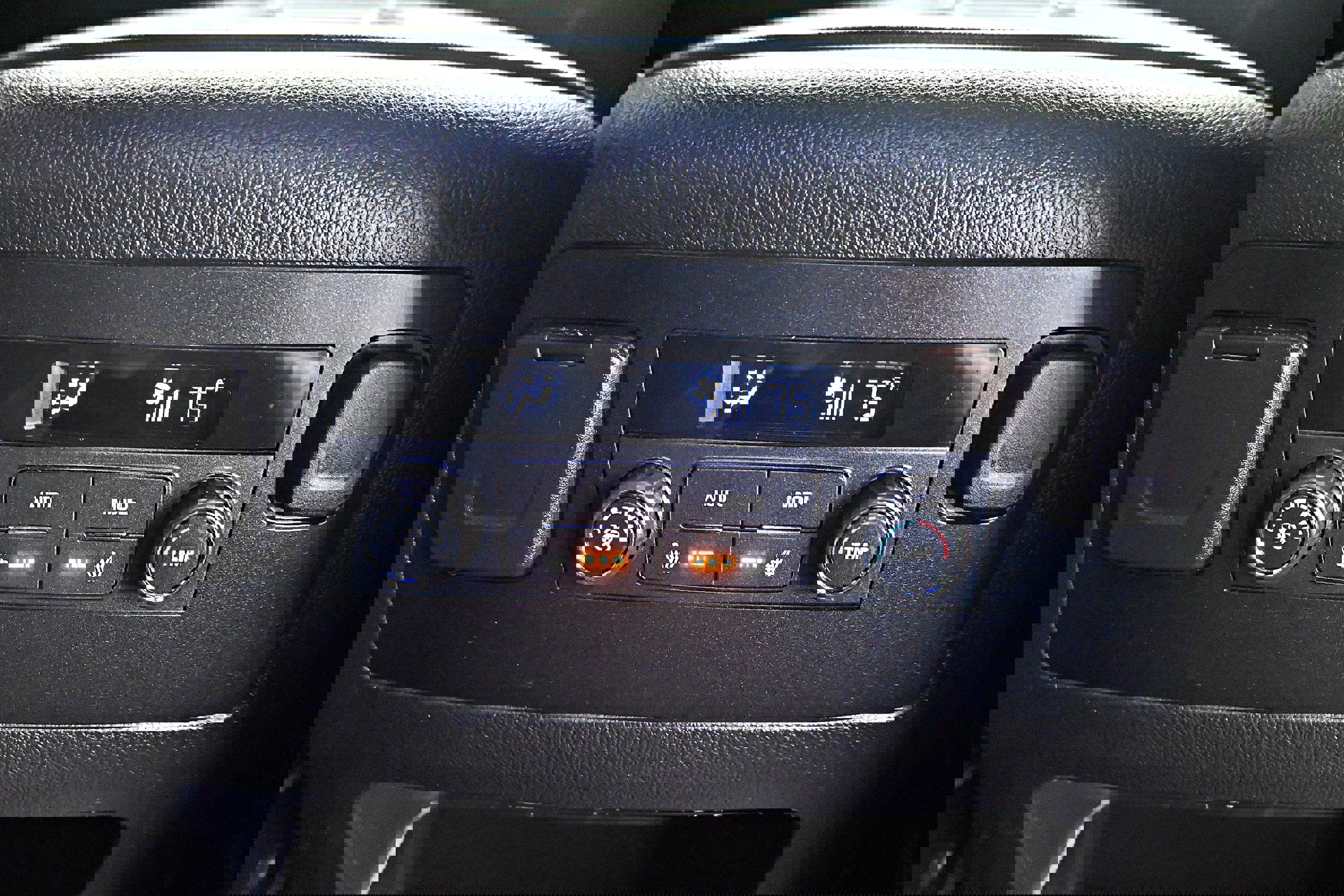 Used 2020 Chevrolet Suburban Premier w/ RST 6.2L Performance Edition image 38