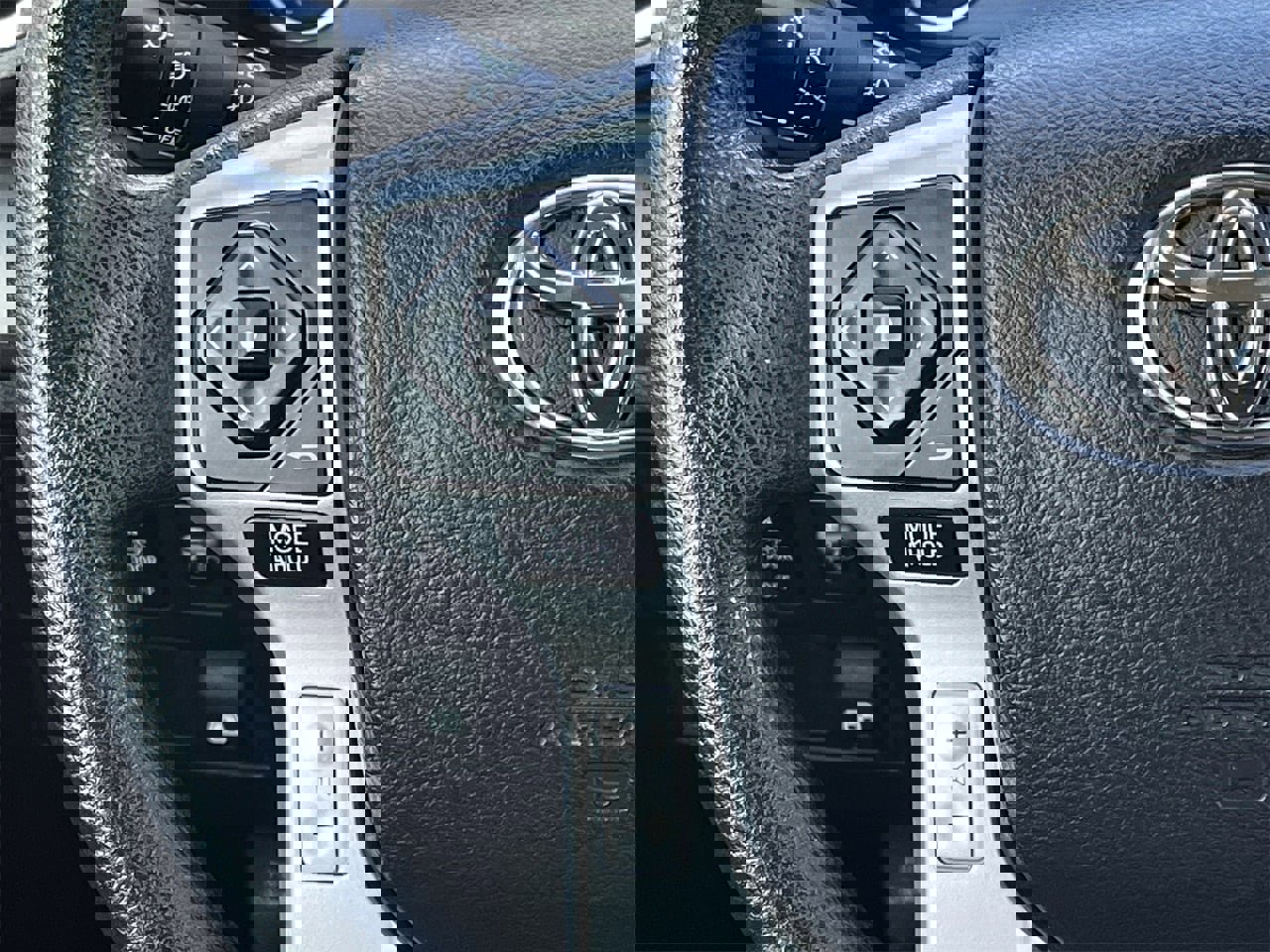 Used 2017 Toyota Tundra SR5 image 12