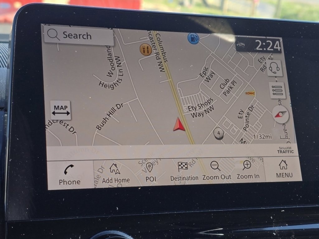 Used 2024 Nissan Armada SV image 4