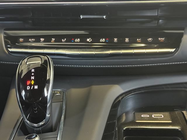 Certified 2023 Cadillac Escalade V AWD/4WD image 4