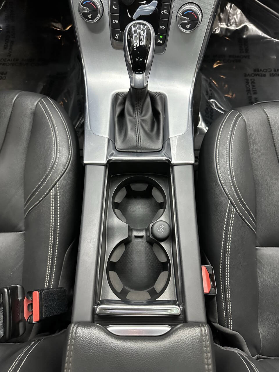 Used 2018 Volvo V60 T5 Dynamic w/ Vision Package image 27