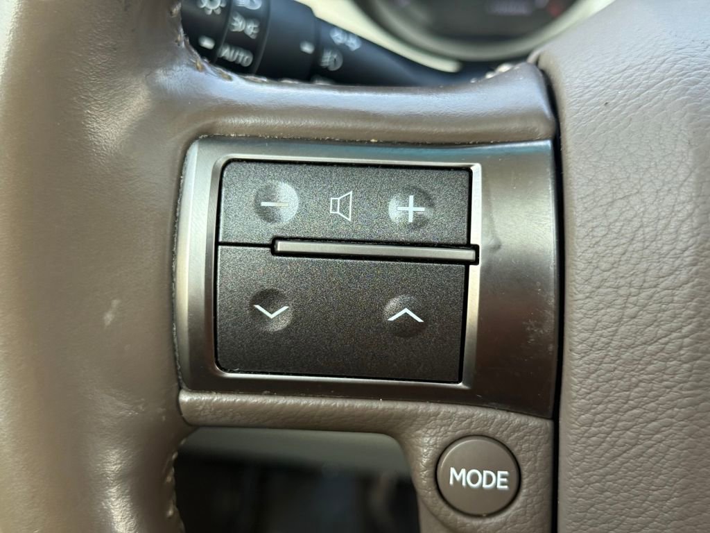 Used 2018 Lexus GX 460 Premium w/ Premium Package image 27