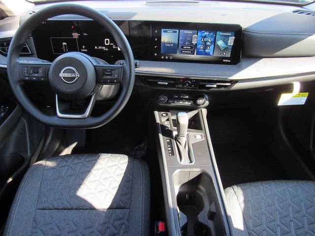 Used 2026 Nissan Kicks SV w/ Illumination Package FWD image 9