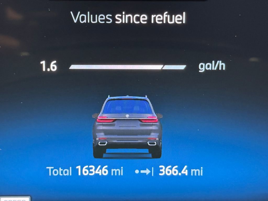 Certified 2025 BMW X7 xDrive40i w/ Executive Package image 17