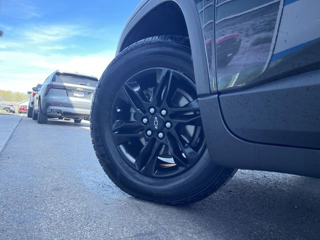Certified 2023 Chevrolet Traverse LT w/ Midnight/Sport Edition AWD/4WD image 32