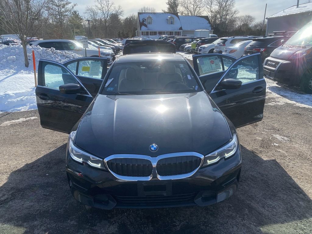 Used 2022 BMW 330i xDrive Sedan w/ Premium Package image 23