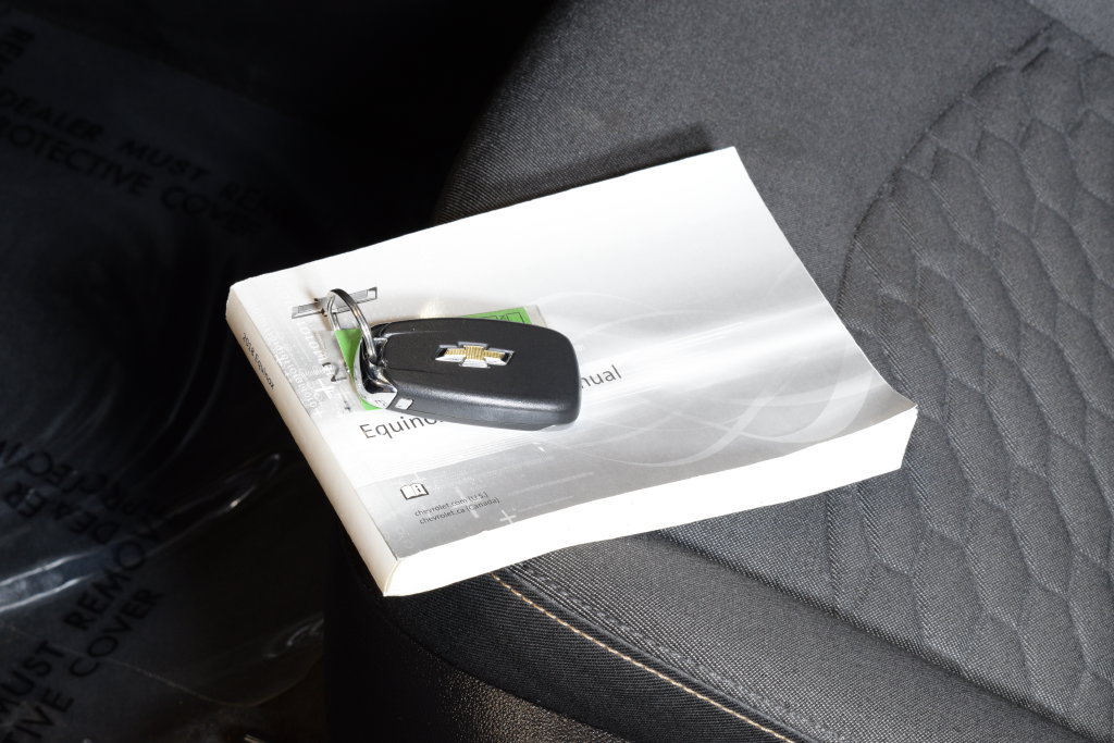 Used 2018 Chevrolet Equinox LT AWD/4WD image 39