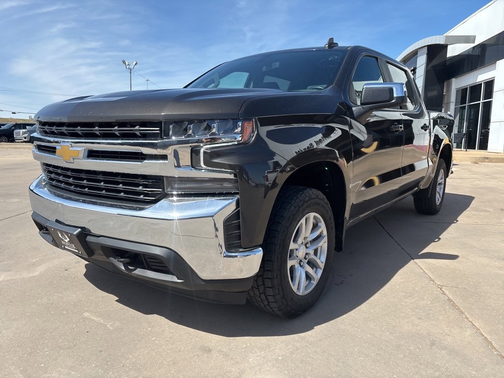 Used 2022 Chevrolet Silverado 1500 LT image 2
