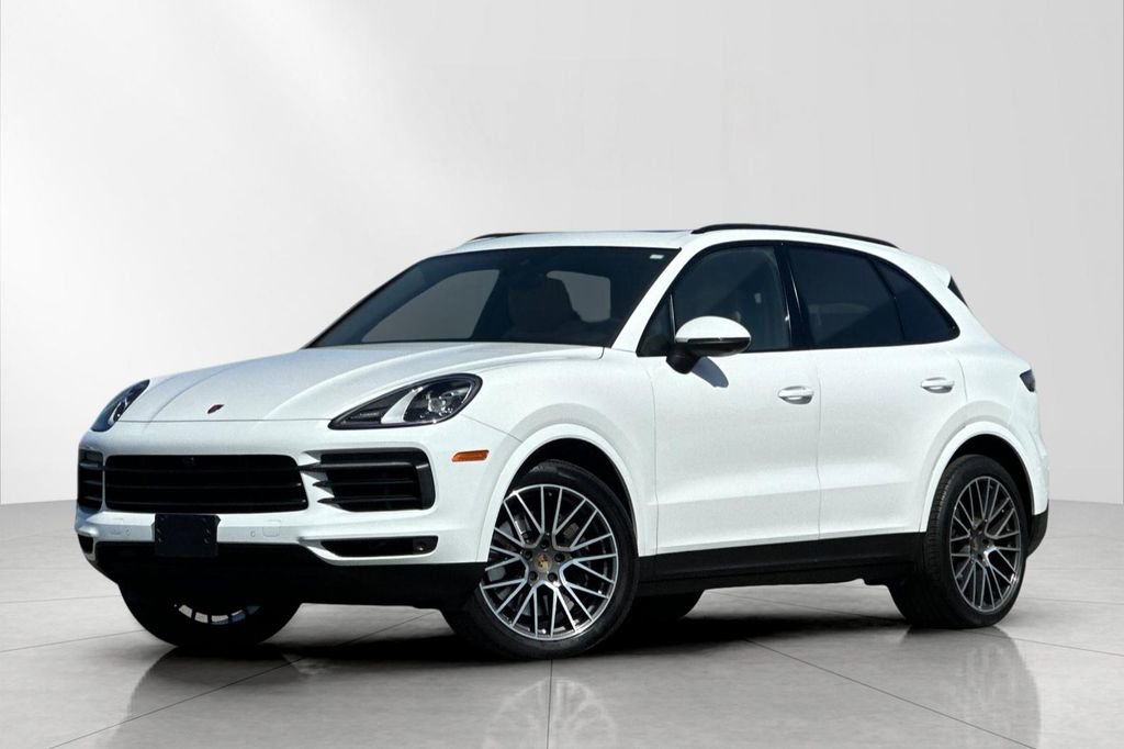 Used 2022 Porsche Cayenne image 2