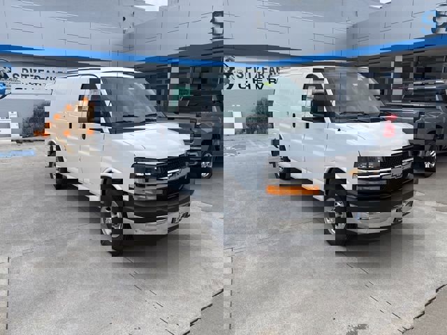 New 2025 Chevrolet Express 2500 w/ Driver Convenience Package image 4