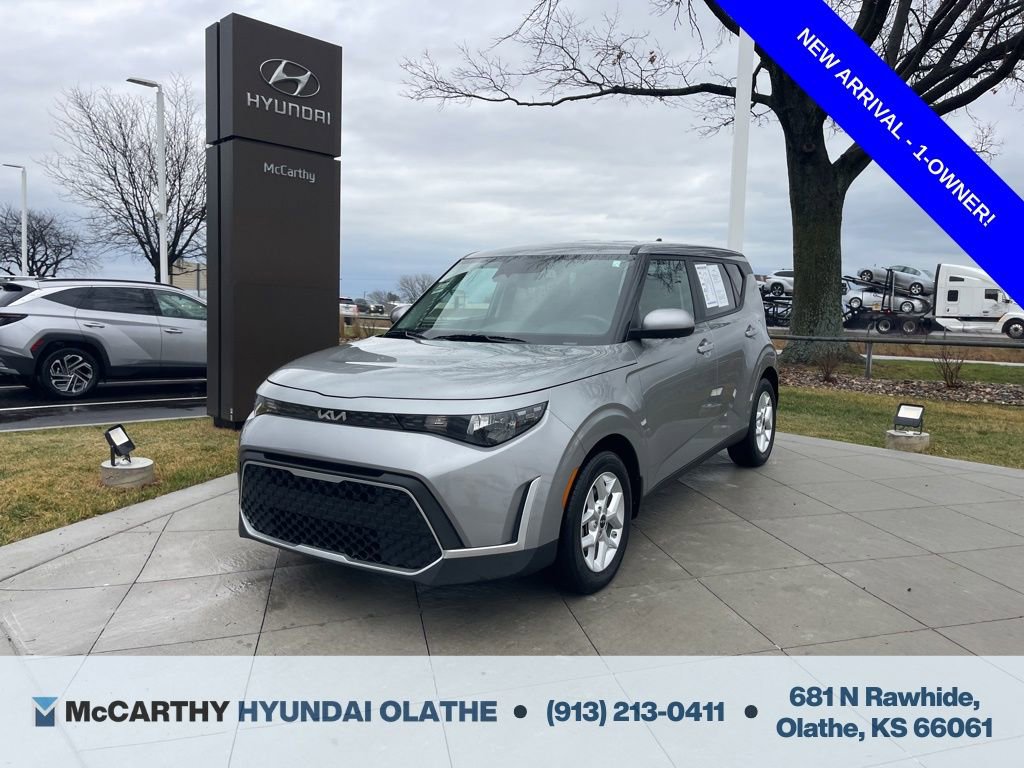 Used 2023 Kia Soul S image 1