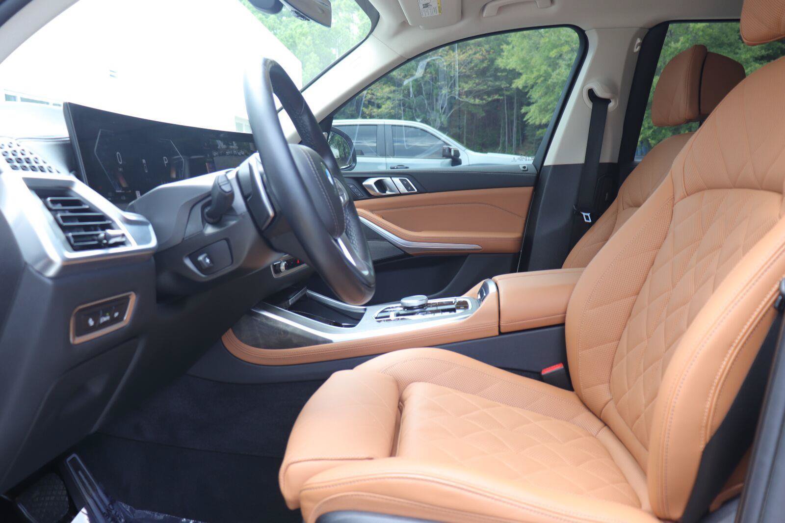 Used 2025 BMW X7 xDrive40i AWD/4WD image 12