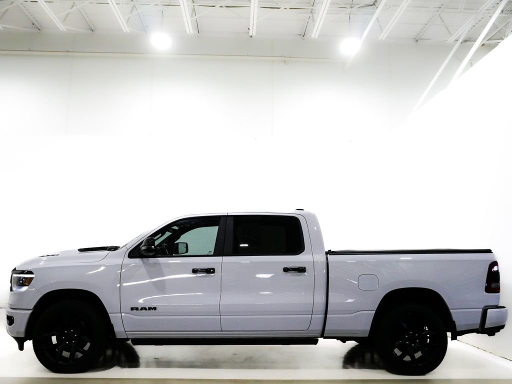 Used 2023 RAM 1500 Laramie AWD/4WD image 5