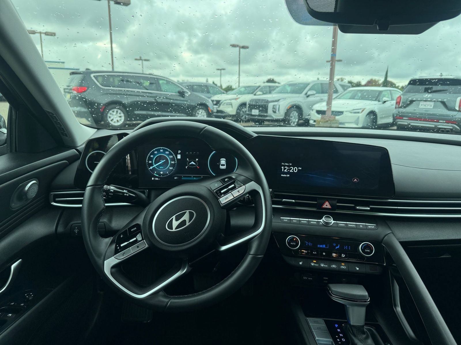 Used 2025 Hyundai Elantra SEL image 34