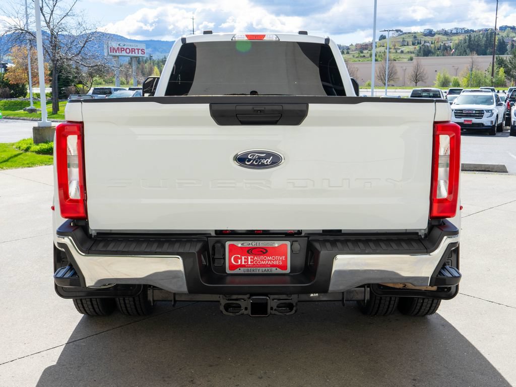 Used 2023 Ford F450 XLT w/ FX4 Off-Road Package AWD/4WD image 6