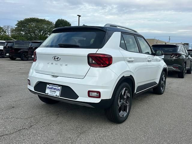 New 2026 Hyundai Venue SEL image 4