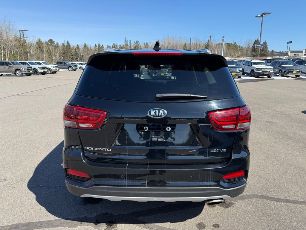 Used 2019 Kia Sorento EX image 3