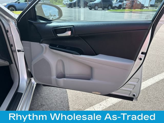 Used 2013 Toyota Camry LE FWD image 18