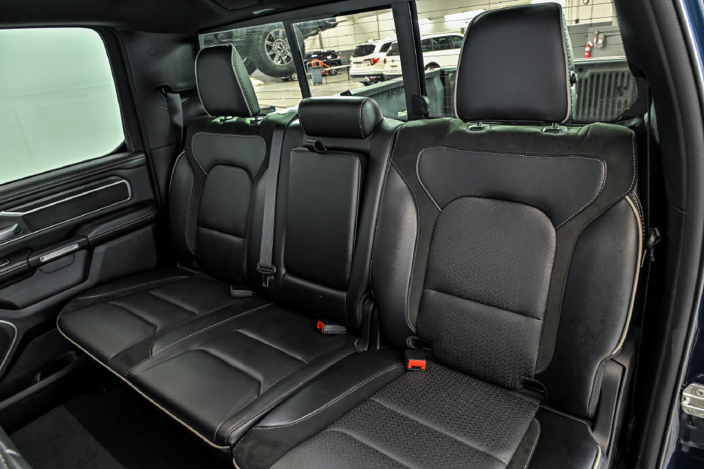 Used 2023 RAM 1500 Laramie AWD/4WD image 14