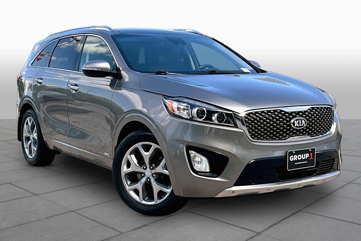 Used 2017 Kia Sorento SX AWD/4WD image 3